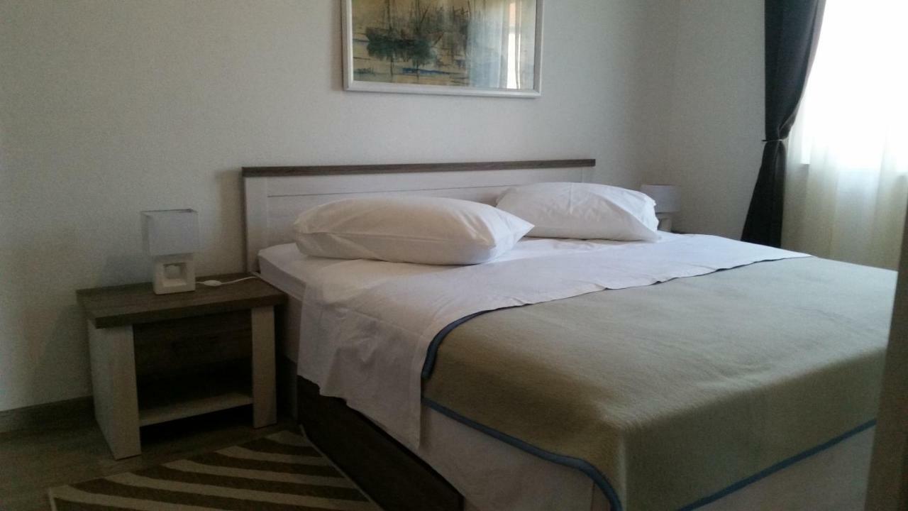 טרוגיר Apartments Anaivana מראה חיצוני תמונה