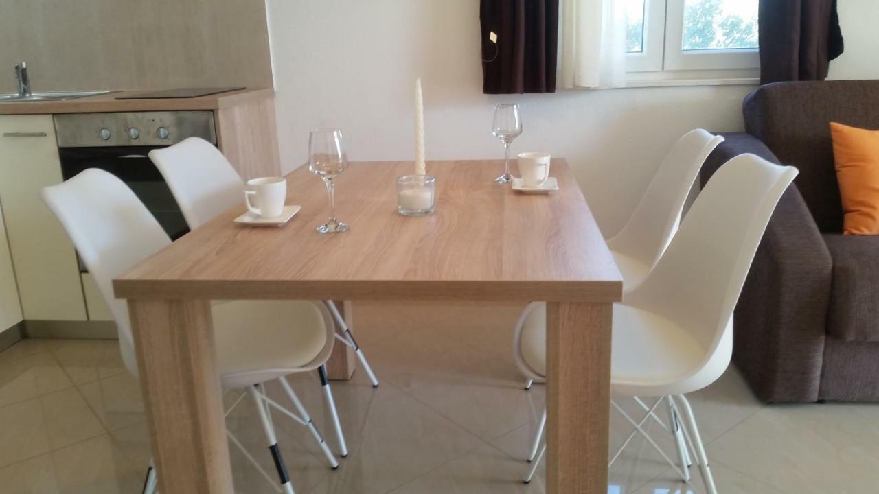 טרוגיר Apartments Anaivana מראה חיצוני תמונה