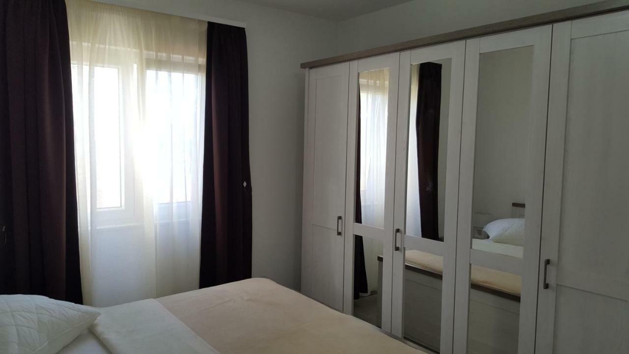 טרוגיר Apartments Anaivana מראה חיצוני תמונה
