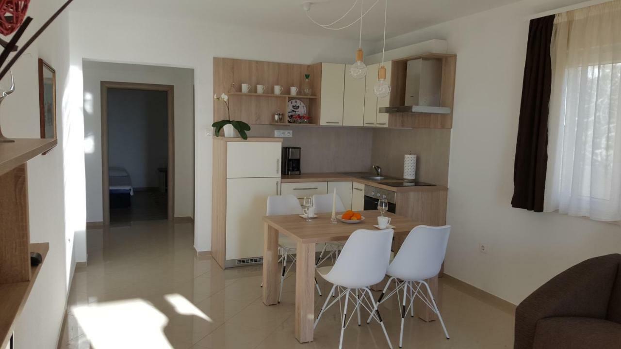 טרוגיר Apartments Anaivana מראה חיצוני תמונה