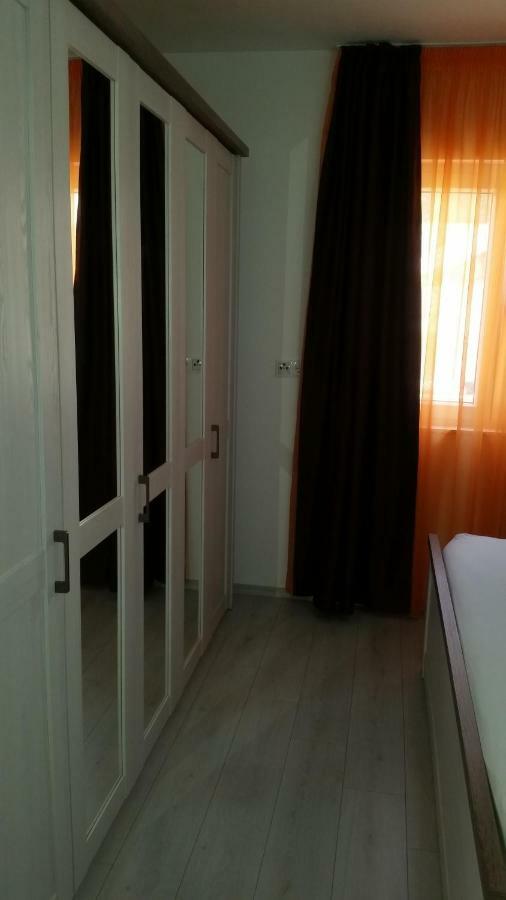טרוגיר Apartments Anaivana מראה חיצוני תמונה