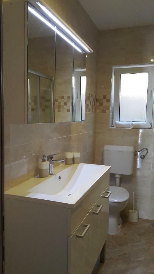 טרוגיר Apartments Anaivana מראה חיצוני תמונה
