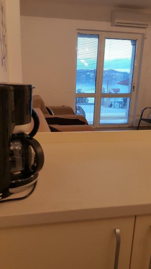 טרוגיר Apartments Anaivana מראה חיצוני תמונה